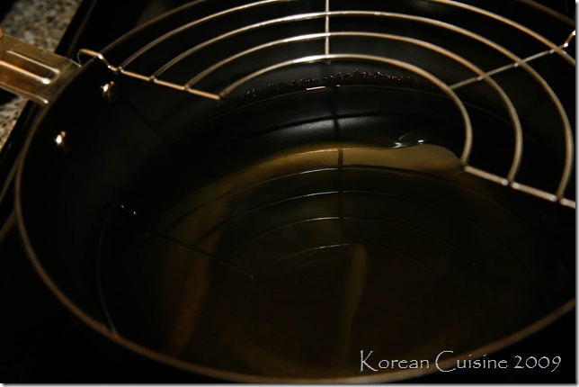 Korean Cuisine: Spicy Chicken Drummettes - Korean Style - (매운 닭날개)